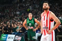 Εκτός έδρας αναμετρήσεις για Ολυμπιακό και Παναθηναϊκό - Τα αποτελέσματα και το πρόγραμμα της 9ης αγωνιστικής