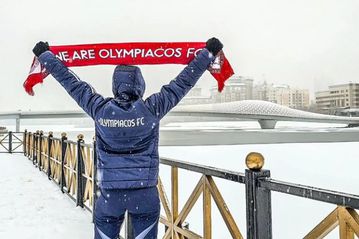 «Ερυθρόλευκο» χρώμα στην παγωμένη Αστάνα από τον Ολυμπιακό