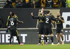 Άνετο πέρασμα της Μάντσεστερ Γιουνάιτεντ από το Μολινό με τεσσάρα