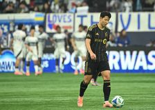 Ποινή φυλάκισης σε γυναίκα που εκβίαζε τον Σον - Το «αστρονομικό» ποσό που του απέσπασε