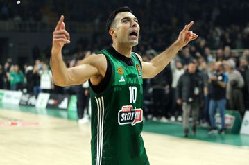 Στο «πόδι» το ΟΑΚΑ μετά τη νίκη του Παναθηναϊκού AKTOR κόντρα στην Εφές - Αποθέωση για Σλούκα