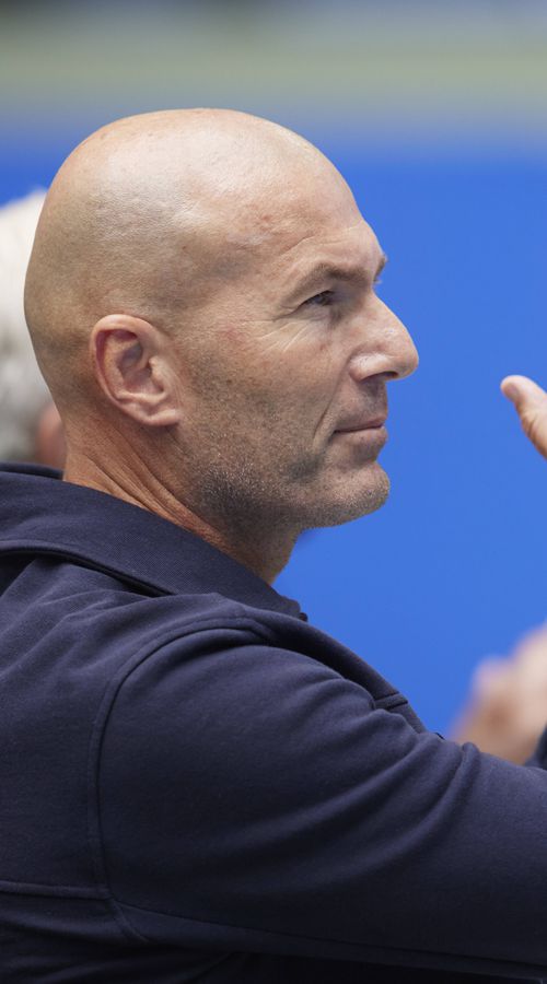 Ο Ζιντάν ετοιμάζεται για την μεγάλη επιστροφή στους πάγκους