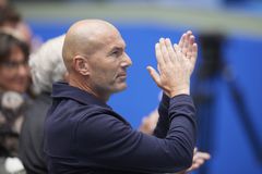 Το συγκλονιστικό εξώφυλλο της «L'Equipe» με πρωταγωνιστή τον Ζιντάν