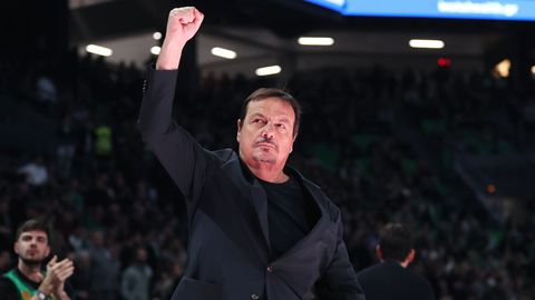 Η γροθιά του Άταμαν και το χαμόγελο του Ναν…