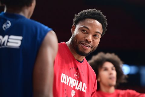 Με Τζόουνς κόντρα στην Μπάγερν ο Ολυμπιακός - Αυτή είναι η δωδεκάδα των «ερυθρόλευκων»