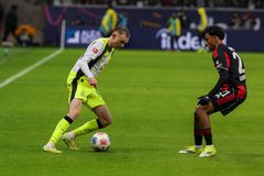 Μοιρασιά στη ματσάρα της Φρανκφούρτης ανάμεσα σε Άιντραχτ και Ντόρτμουντ