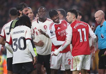 «Λυπάμαι ειλικρινά»: Η δημόσια συγγνώμη του Μαρτινέλι στον Μπράντλεϊ (pic)