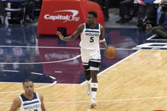 Ο μυθικός Έντουαρντς έσπασε το φράγμα των 10.000 πόντων και μπήκε στην ελίτ του NBA