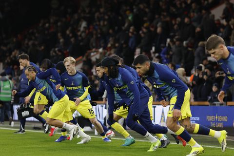 Έκρυθμη η κατάσταση στην Τότεναμ: Σύγκρουση παικτών-οπαδών και «βέλη» Ρομέρο κατά της διοίκησης (vid)