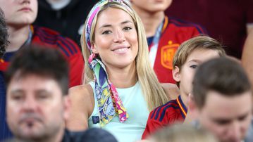 «Με πήρε τηλέφωνο κλαίγοντας»: Το ξέσπασμα της συζύγου του Μοράτα για τις φήμες περί ερωτικού τριγώνου