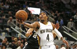 Οι Σπερς πήραν από τους Πέλικανς τον Ντεβόντε Γκράχαμ και έδωσαν τον Τζος Ρίτσαρντσον