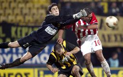 Η τελευταία φορά που ΑΕΚ και Ολυμπιακός έδωσαν ραντεβού στη Φιλαδέλφεια (vid)