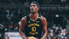 Ονειρική η «πρώτη» του Μπάτλερ με τους Ουόριορς: Έβαλε 59 πόντους μαζί με τον Κάρι για μία επική ανατροπή (vids)