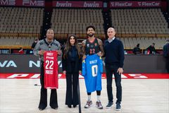 Συνάντηση Ολυμπιακού και LA Chargers στο ΣΕΦ