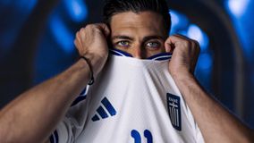 Αυτή είναι η νέα εντυπωσιακή εμφάνιση της Εθνικής Ελλάδας