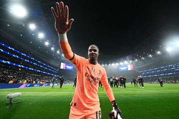 Μάικ Μενιάν: Το τείχος της Μίλαν