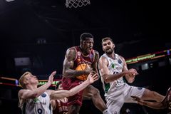 Μεγάλη νίκη της Γαλατασαράι κόντρα στη Μάλαγα, μεγάλη μάχη στον όμιλο της ΑΕΚ