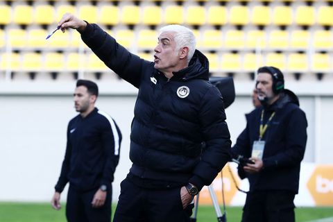 Νικοπολίδης: «Είναι μια νέα Εθνική ομάδα που μπορεί να χτίσει πράγματα»