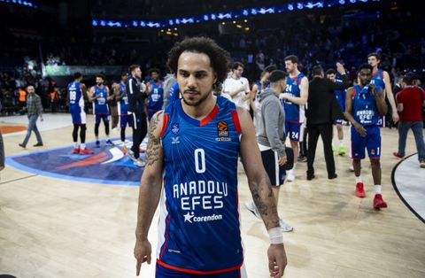 Ο Σέιν Λάρκιν πήρε για 17η φορά τον τίτλο του MVP και έσπασε το ρεκόρ - Η λίστα με τους πολυβραβευμένους