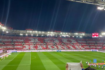 Το μυθικό κορεό των οπαδών του Ολυμπιακού για τα 100 χρόνια