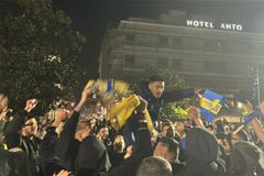 Χαμός στα 100 χρόνια του Παναιτωλικού – Ο κόσμος σήκωσε στα χέρια τους παίκτες (pic & vid)