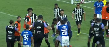 Απίστευτες σκηνές στον τελικό του Καμπεονάτο Μινεϊράο με... 23 αποβολές