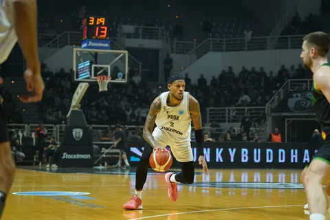 FIBA Europe Cup: «Ζεσταίνει» το ΠΑΟΚ – Περιστέρι με αφιέρωμα πριν τον προημιτελικό