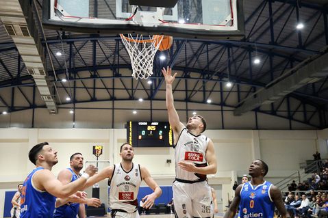 Νίκη των Vikos Φalcons επί της ΑΓΕΧ