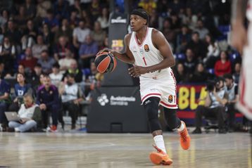 Νιλικίνα για την άμυνα στον Ναν, τις οδηγίες του Γουόκαπ και το ταξίδι στο Παρίσι