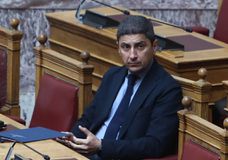 Aυγενάκης για Πολωνούς διαιτητές: «Η υπόθεση με τους ρέφερι επιβάλλει πειστικές εξηγήσεις»