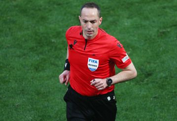 Μεθυσμένη… διαιτησία