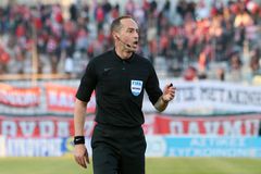 Ο Μπένετ αλλάζει τους... μεθυσμένους Πολωνούς και ορίζει τον Διαμαντόπουλο στο ΑΕΚ - Άρης