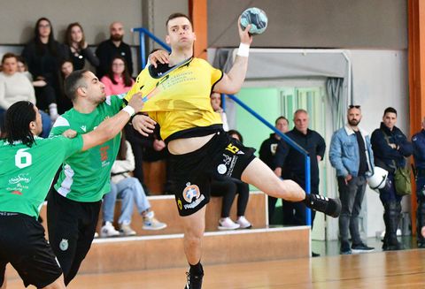 «Απέδρασε» από το Άργος και προκρίθηκε στους τελικούς της Handball premier η ΑΕΚ