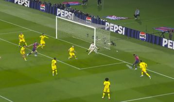 Μπαρτσελόνα - Ντόρτμουντ: Διαδοχικές ευκαιρίες του Γιαμάλ