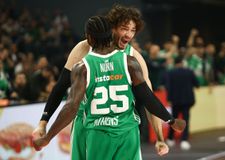 Ο Γιαννακόπουλος ανακοίνωσε τις ανανεώσεις του Ναν και του Όσμαν