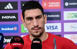 Λαρεντζάκης: «Μας αξίζει η πρώτη θέση, δικαίως βρισκόμαστε σ' αυτή»