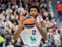 ΑΡΜΑΝΙ ΜΙΛΑΝΟ - ΜΠΑΓΕΡΝ