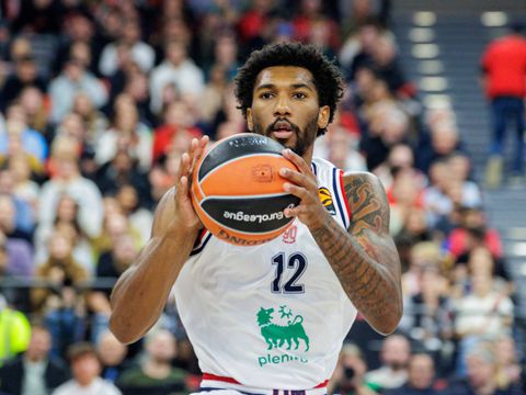 ΑΡΜΑΝΙ ΜΙΛΑΝΟ - ΜΠΑΓΕΡΝ