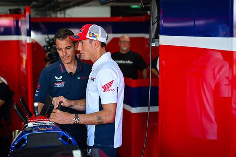 Αλέις Εσπαργκαρό: Η σοκαριστική πτώση στη Σεπάνγκ και ο αγώνας δρόμου για την αποκατάσταση (pic)