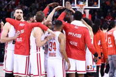 Το φατούρο στον Φαλ που επέστρεψε στα παρκέ