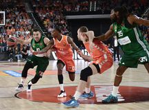 Με τέτοια άμυνα…