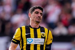 Αναγκαστική αλλαγή στο Ράγιο Βαγιεκάνο-ΑΕΚ ο Μάνταλος