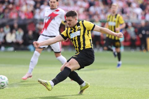 Συμπλήρωσε κάρτες ο Γιόβιτς - Χάνει τη ρεβάνς με τη Ράγιο Βαγιεκάνο