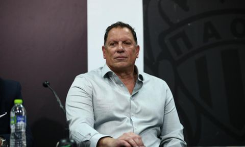 Μπουντούρης: «Απομένουν δύο ματς - Ευελπιστώ ότι θα γελάσουμε σε λίγο καιρό»