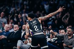 Η Παρτίζαν διέλυσε την Σουμπότιτσα με Τζόουνς, Μπόνγκα και Μπράουν