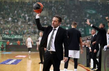 Η επιλογή στην τελευταία άμυνα και το έξτρα σκριν στον Πονίτκα που έδωσαν τη νίκη στον Παναθηναϊκό (video)