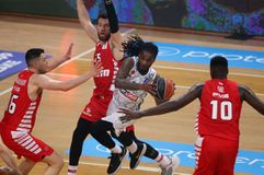 Παναθηναϊκός: «Καταδικάζουμε απερίφραστα το οξειδάνιο και την κρεμώδη τροφή - Ας ασχοληθεί κάποιος με τον προκλητικό Μπαρτζώκα»