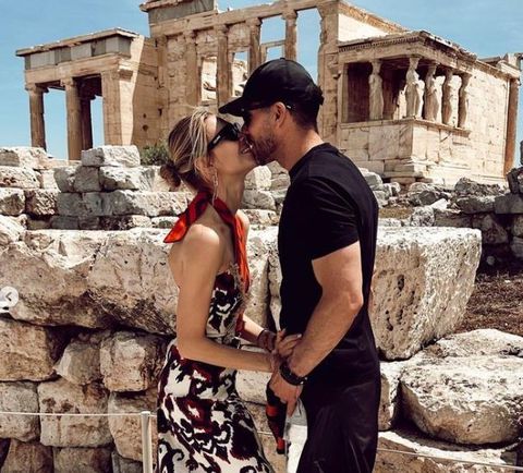 Οι ρομαντικές διακοπές του Τσόλο Σιμεόνε και της Κάρλα Περέιρα στην Ελλάδα