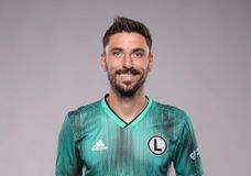 Η τρίμηνη τιμωρία του Μλαντένοβιτς, που δεν μπήκε καν στον κόπο να απαντήσει στην αντιπροσφορά της Λέγκια