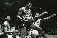 Θρήνος στο ΝΒΑ, πέθανε ο Τσετ Ουόκερ